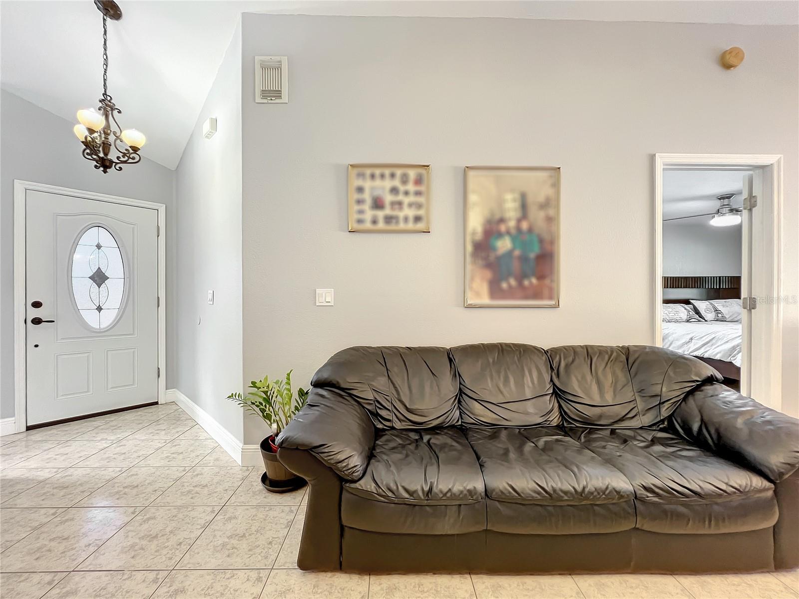 138 SEABREEZE CIR