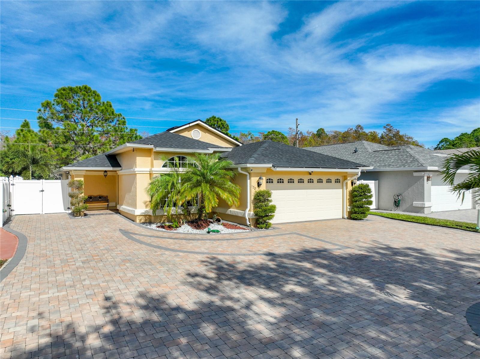 138 SEABREEZE CIR