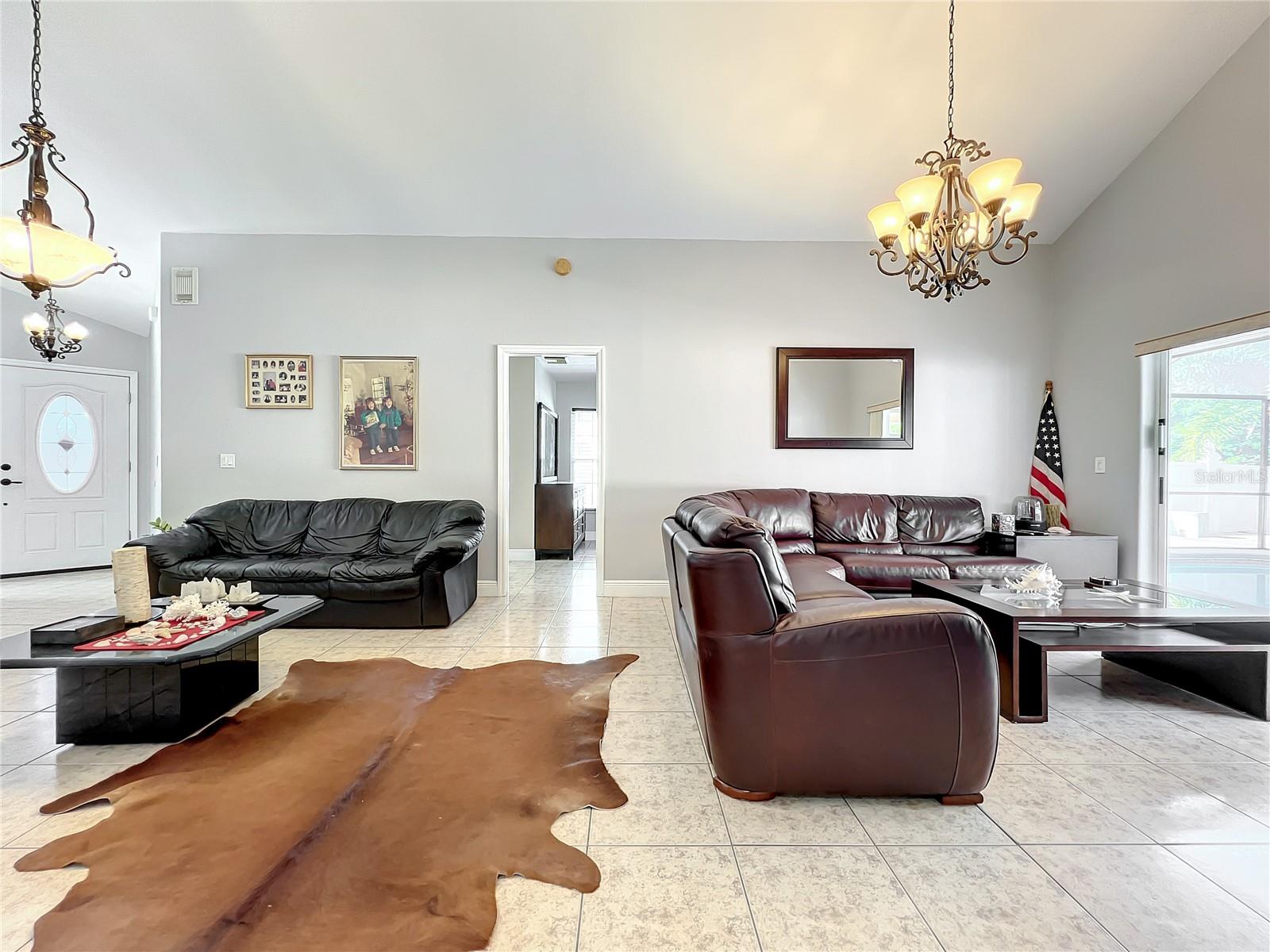 138 SEABREEZE CIR
