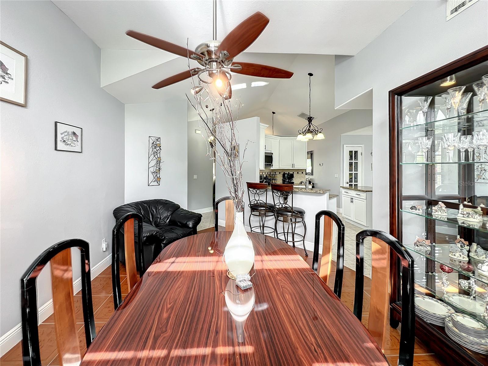 138 SEABREEZE CIR