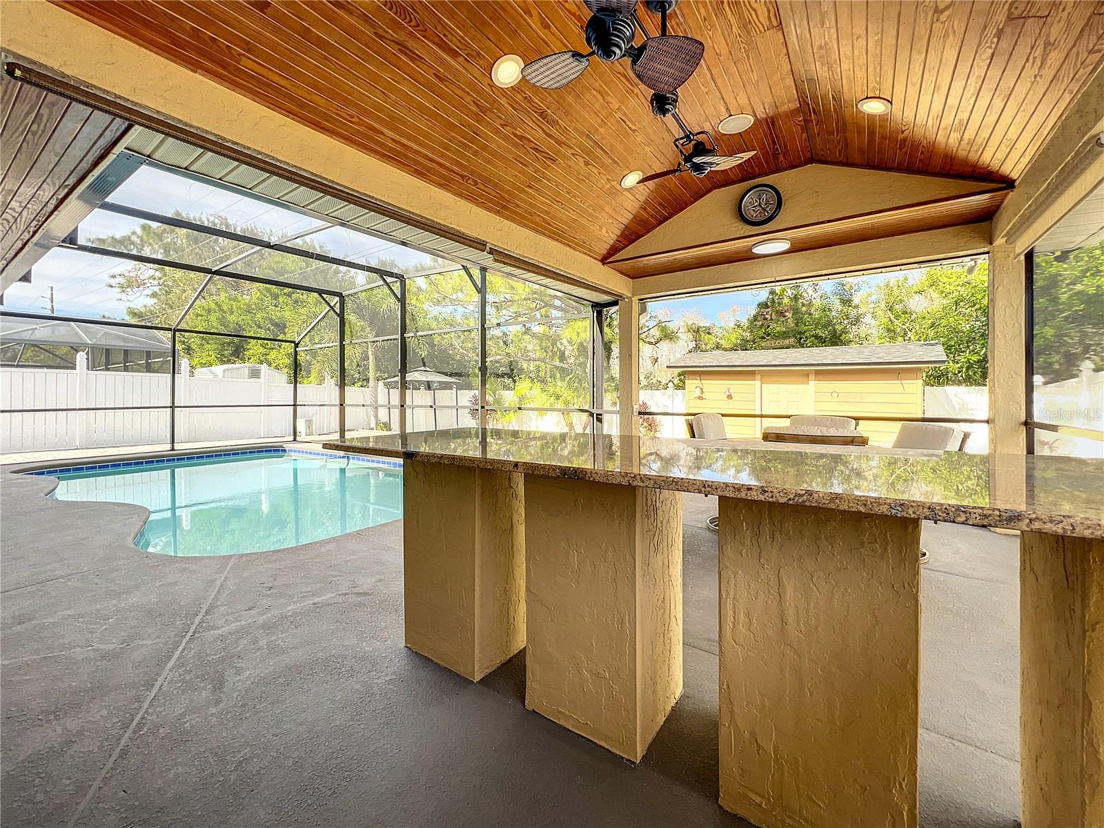 138 SEABREEZE CIR