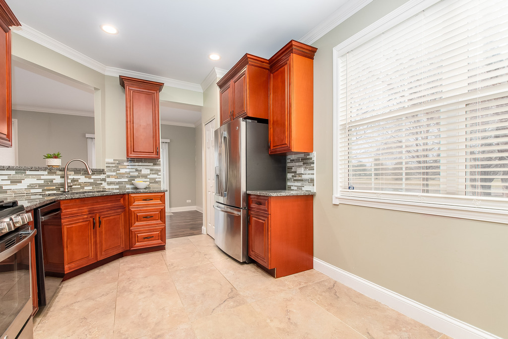 1862 N Wentworth Circle