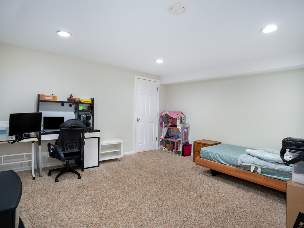 4715 Chokeberry Drive