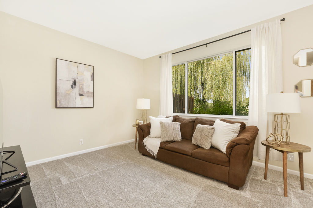 1850 N Wentworth Circle