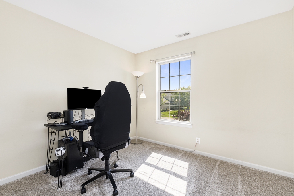 1850 N Wentworth Circle