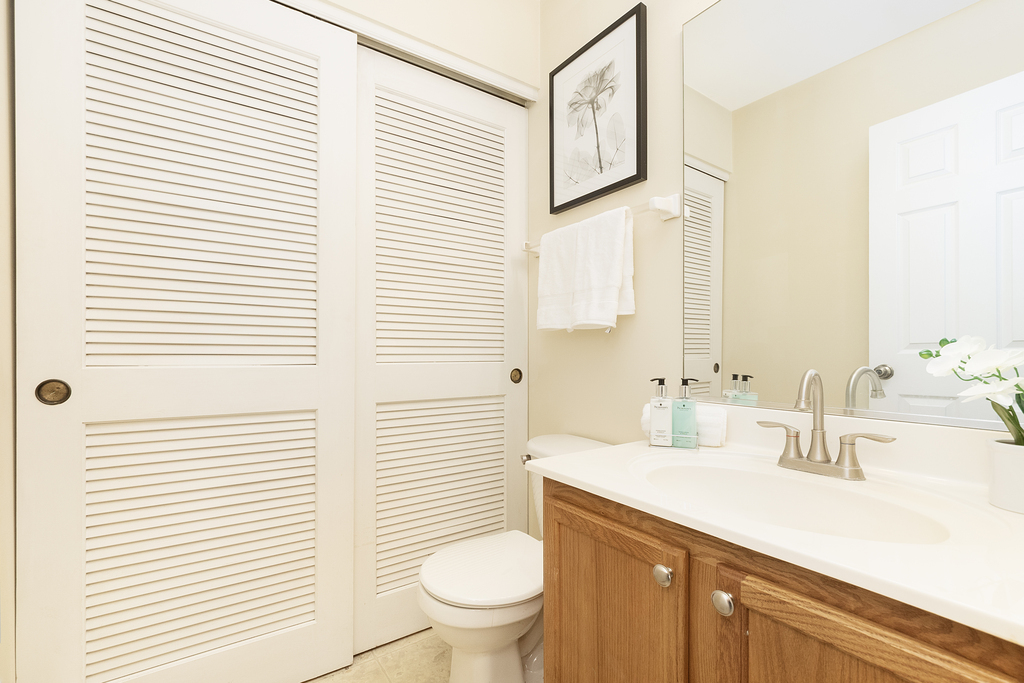 1850 N Wentworth Circle