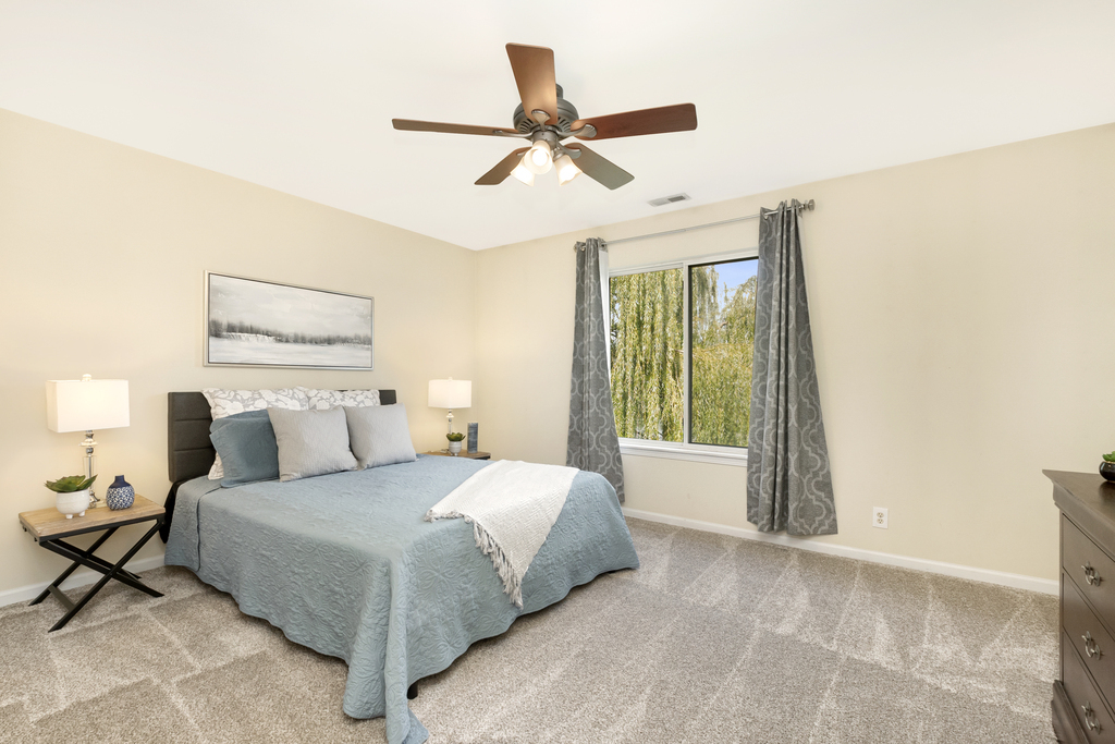 1850 N Wentworth Circle