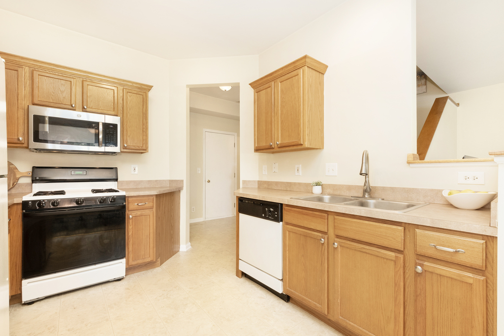 1850 N Wentworth Circle