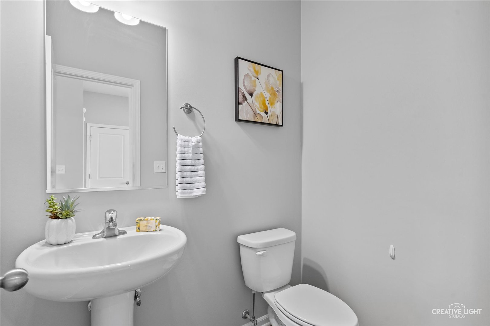 2531 Anna Maria Lane