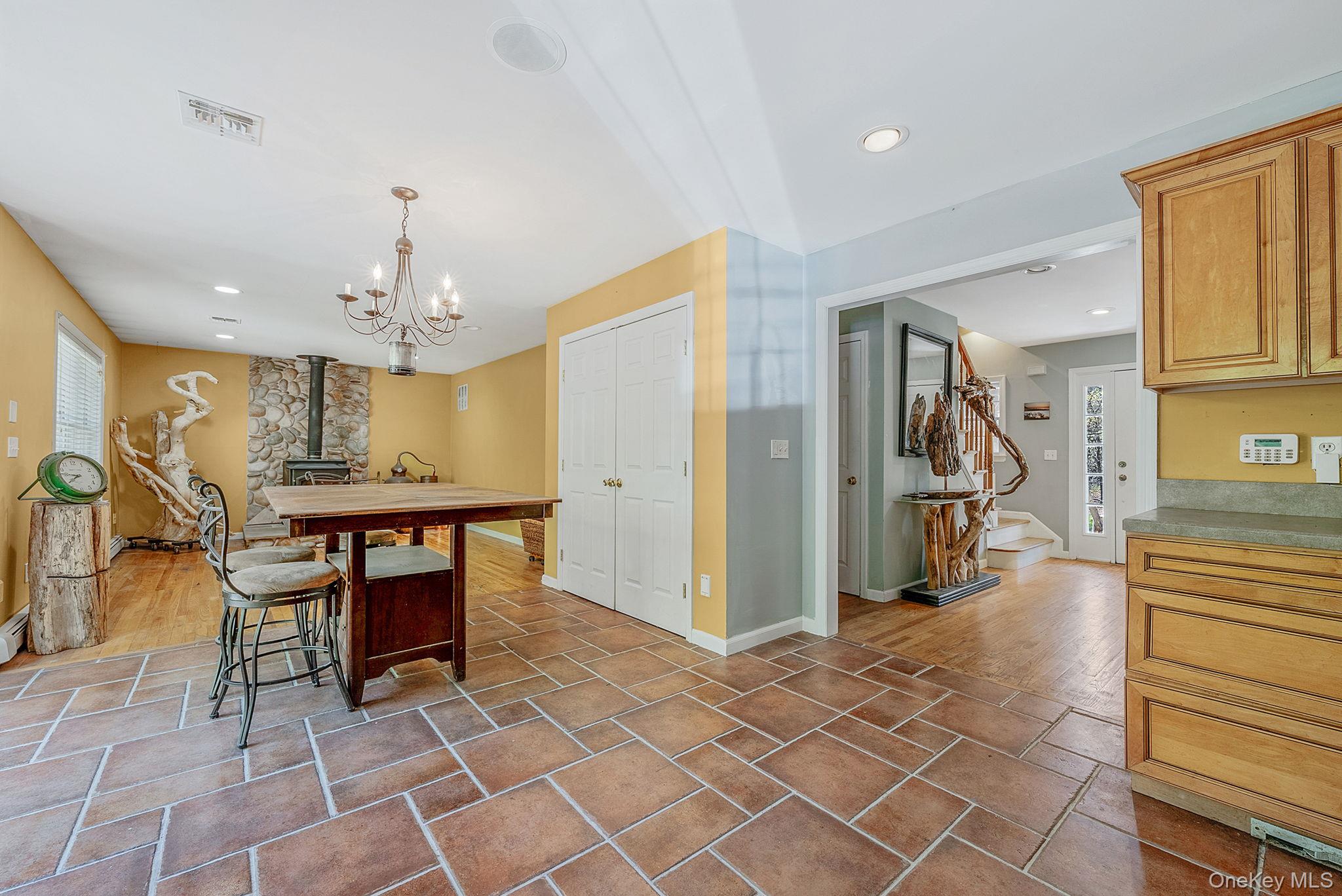 41 N Cozine Road
