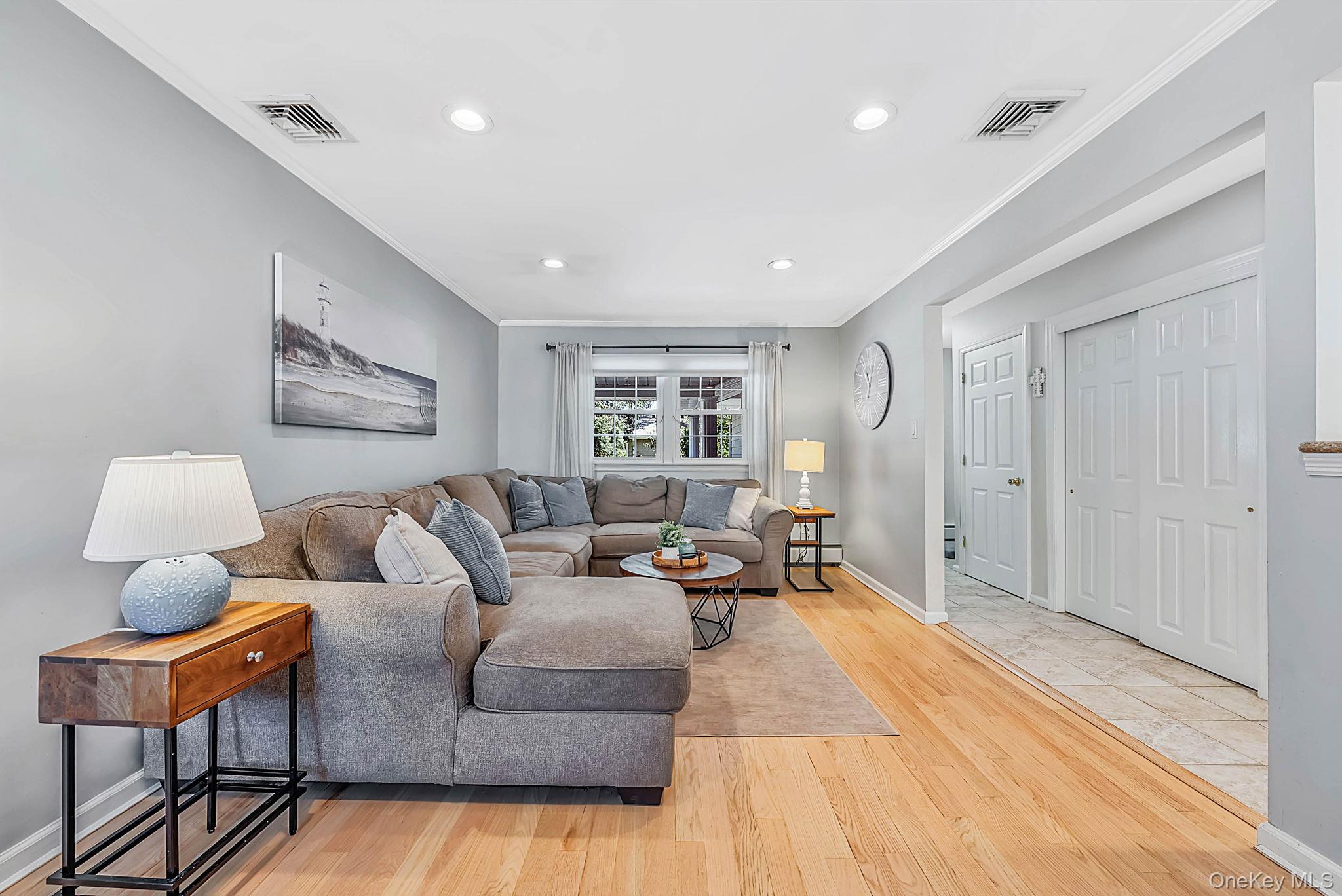 15 Locksley Lane