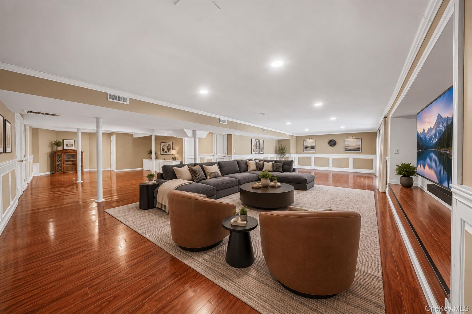19 Cobblestone Court