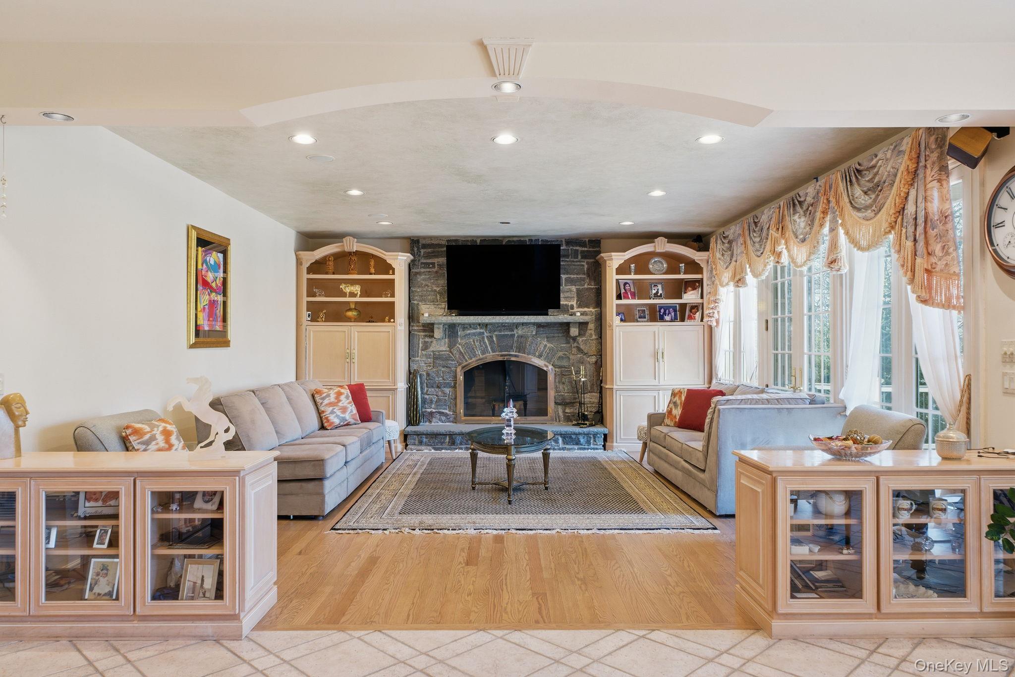 19 Cobblestone Court