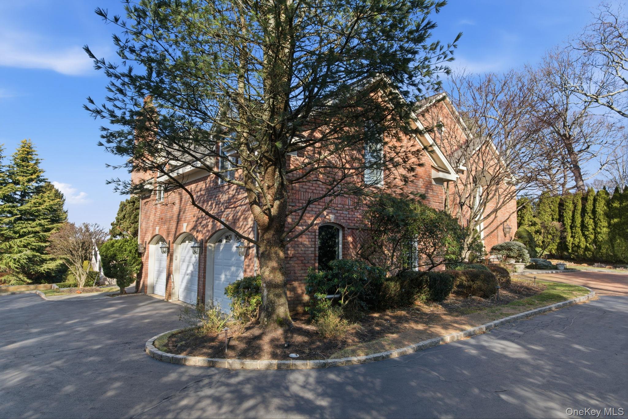 19 Cobblestone Court