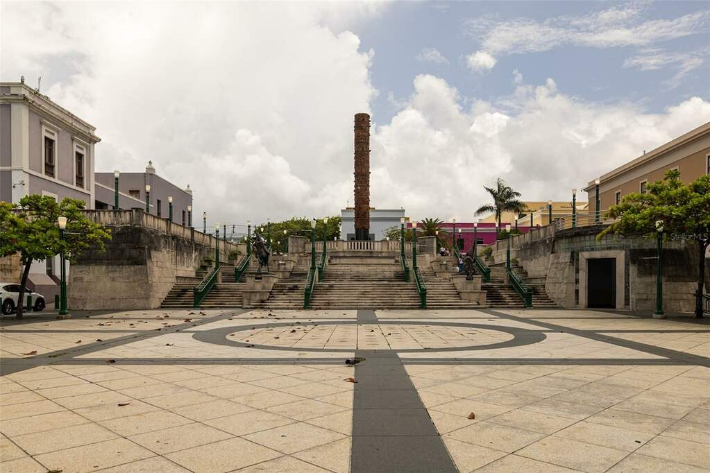 9 Calle Del Mercado