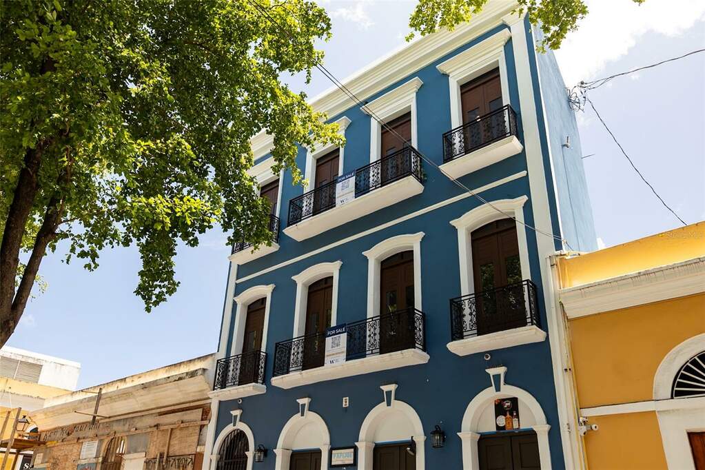 9 Calle Del Mercado