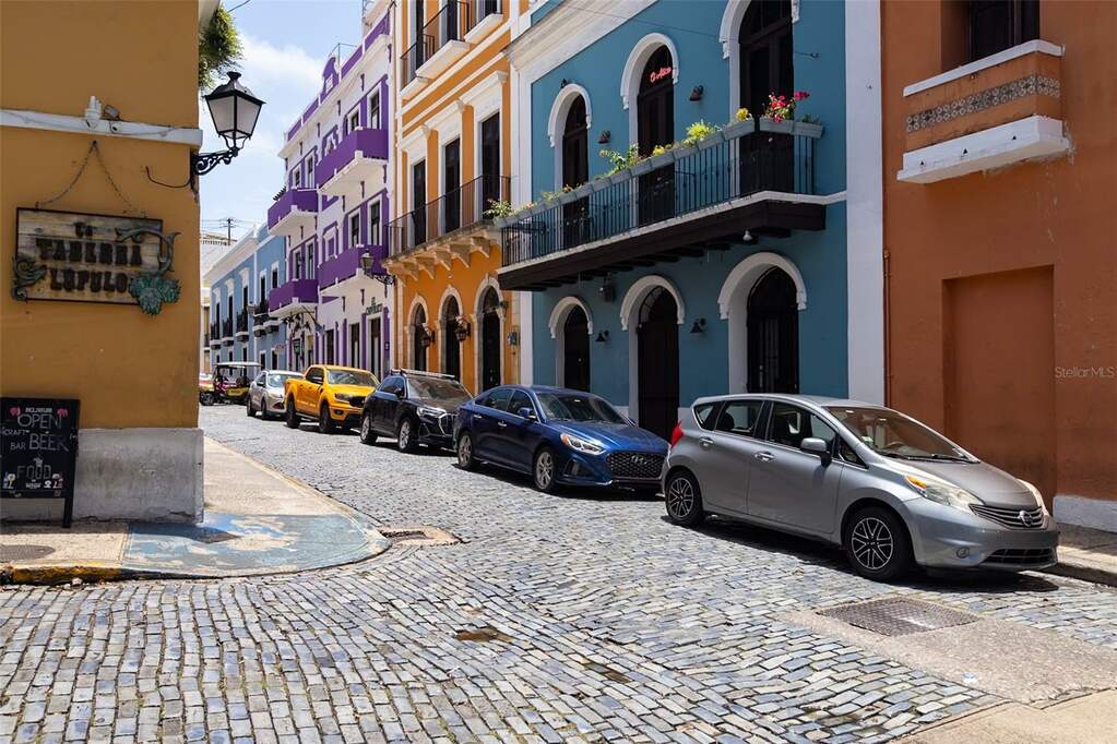 9 Calle Del Mercado