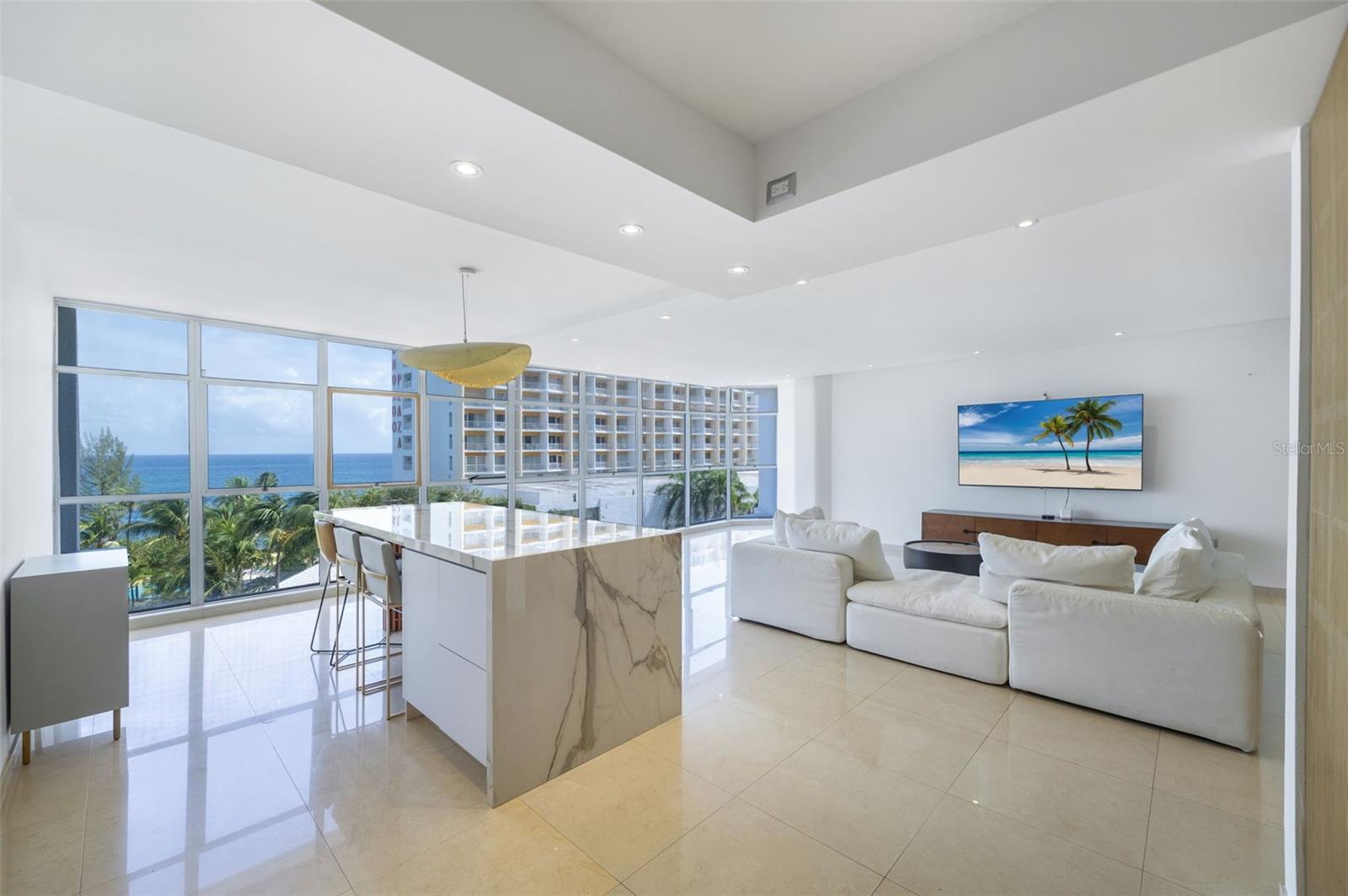 860 ASHFORD AVE #7B