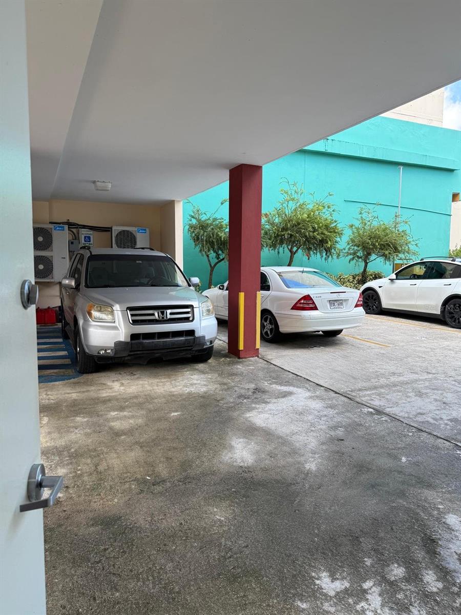 C-1 LORENZO VIZCARRONDO. CALLE IGNACIO ARZUAGA, ESQUIN