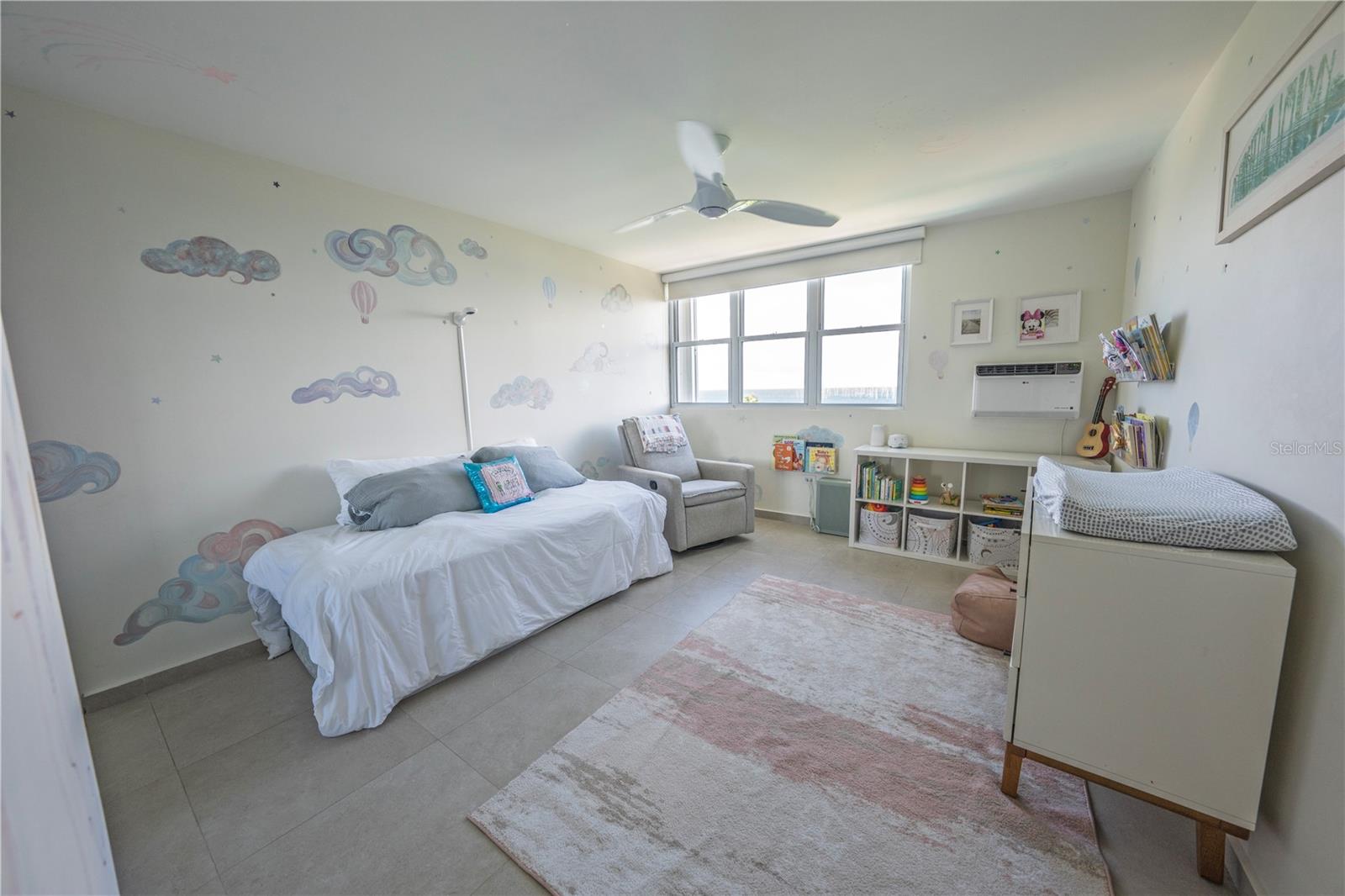 2305 CALLE LAUREL #8