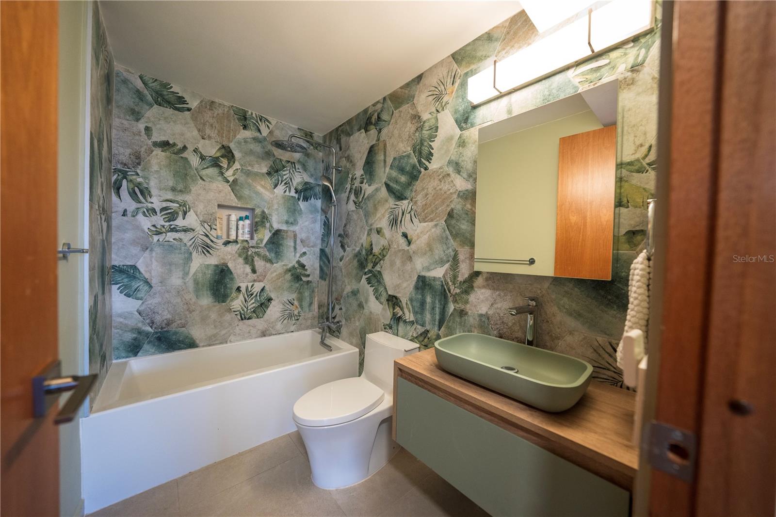 2305 CALLE LAUREL #8