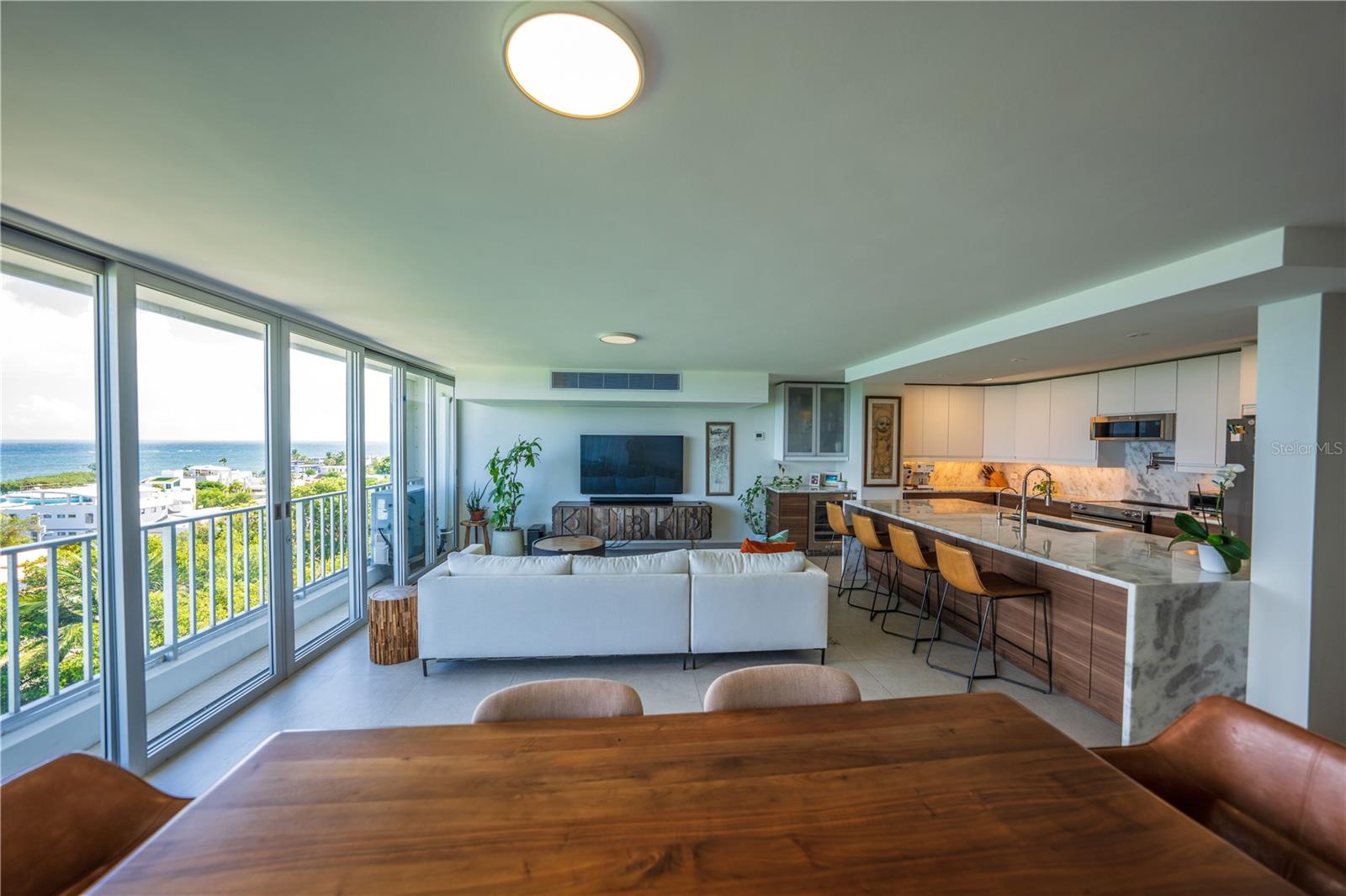 2305 CALLE LAUREL #8