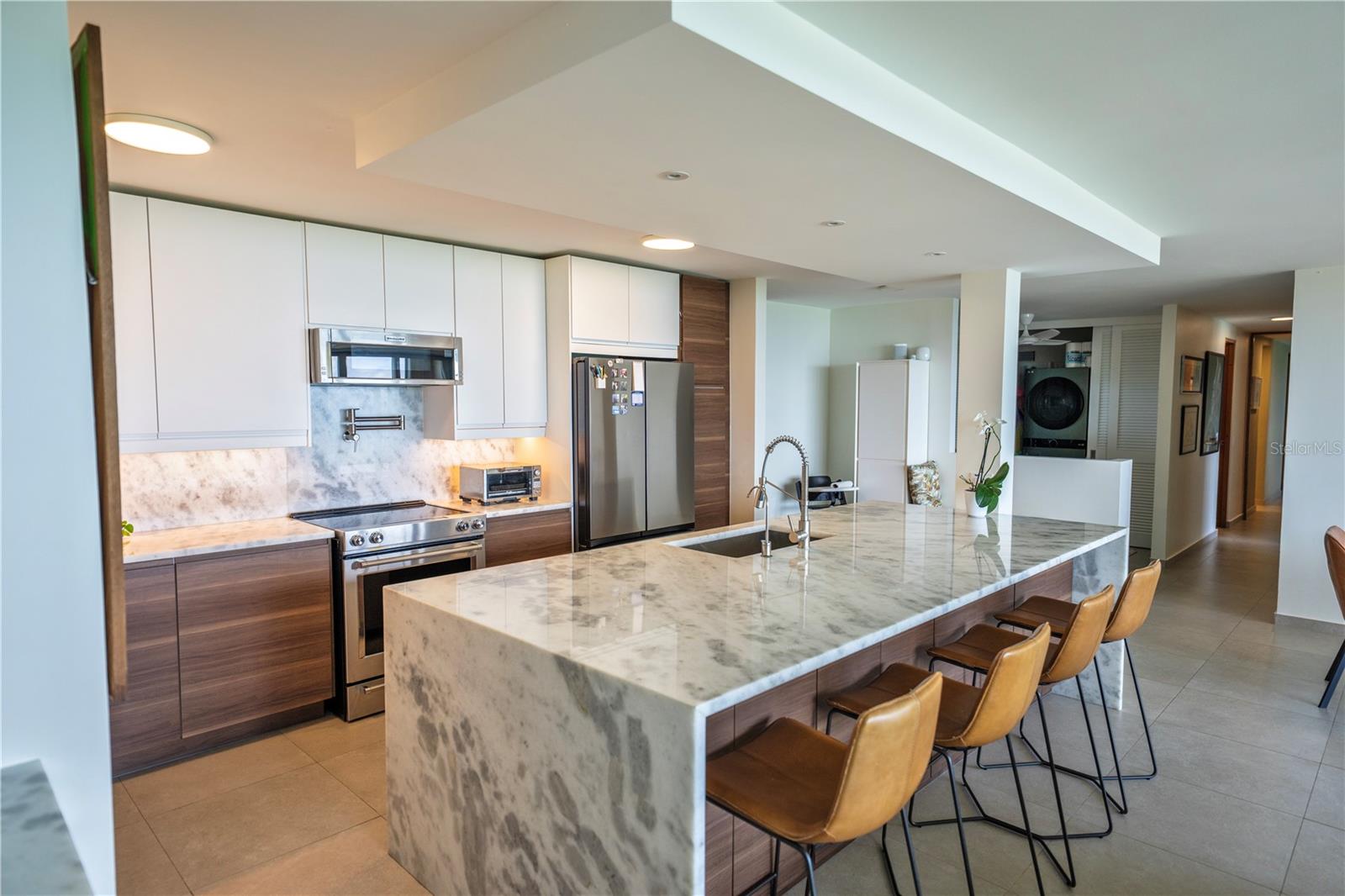 2305 CALLE LAUREL #8