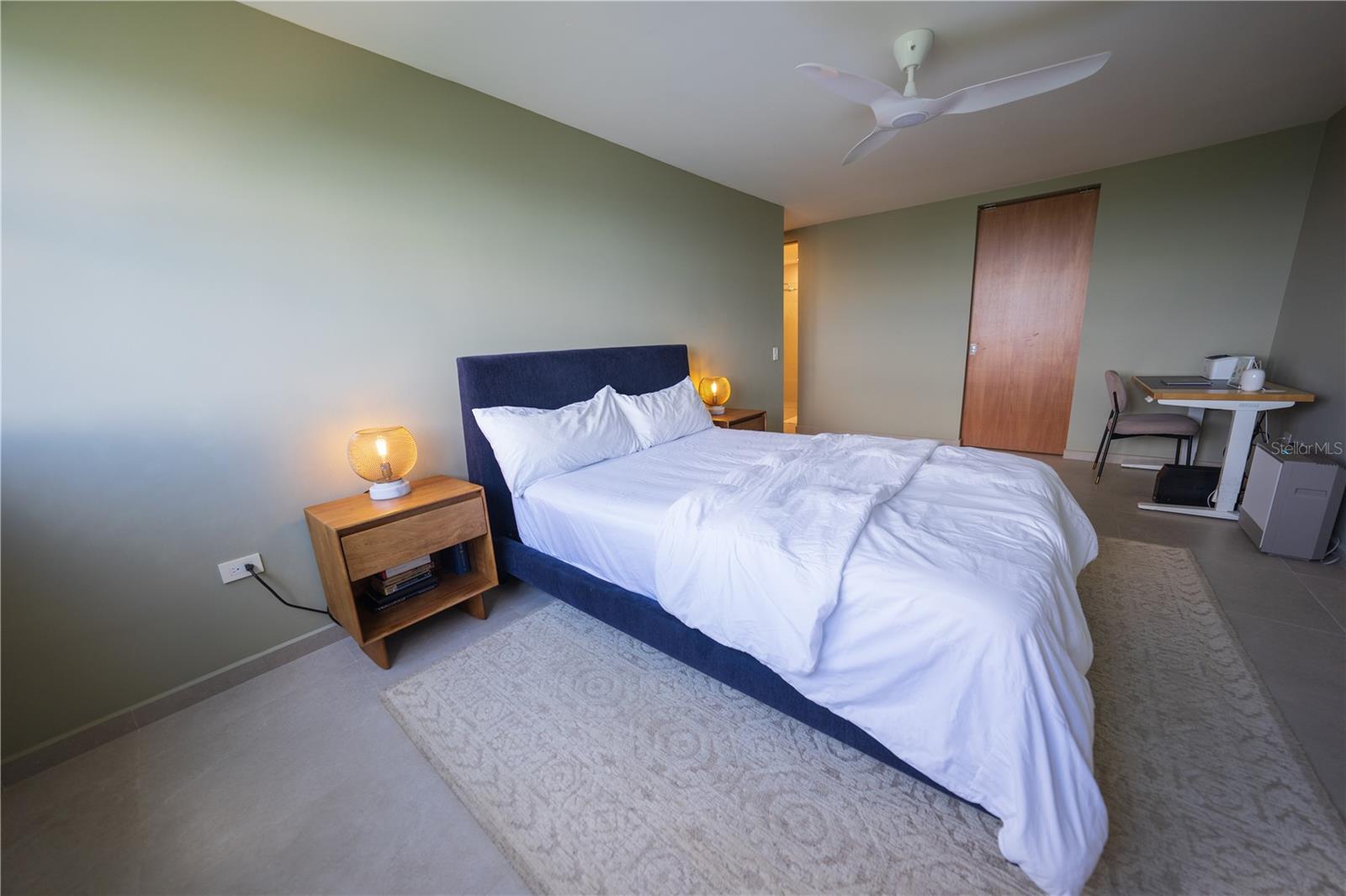 2305 CALLE LAUREL #8