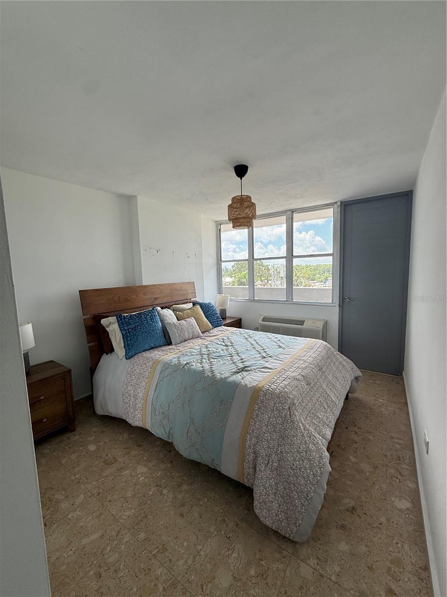 3001 ave isla verde PLAZA DEL MAR #405