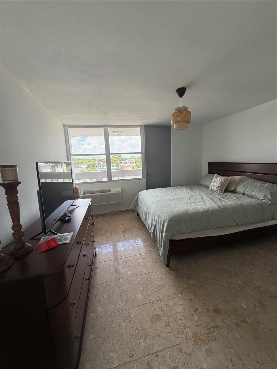 3001 ave isla verde PLAZA DEL MAR #405