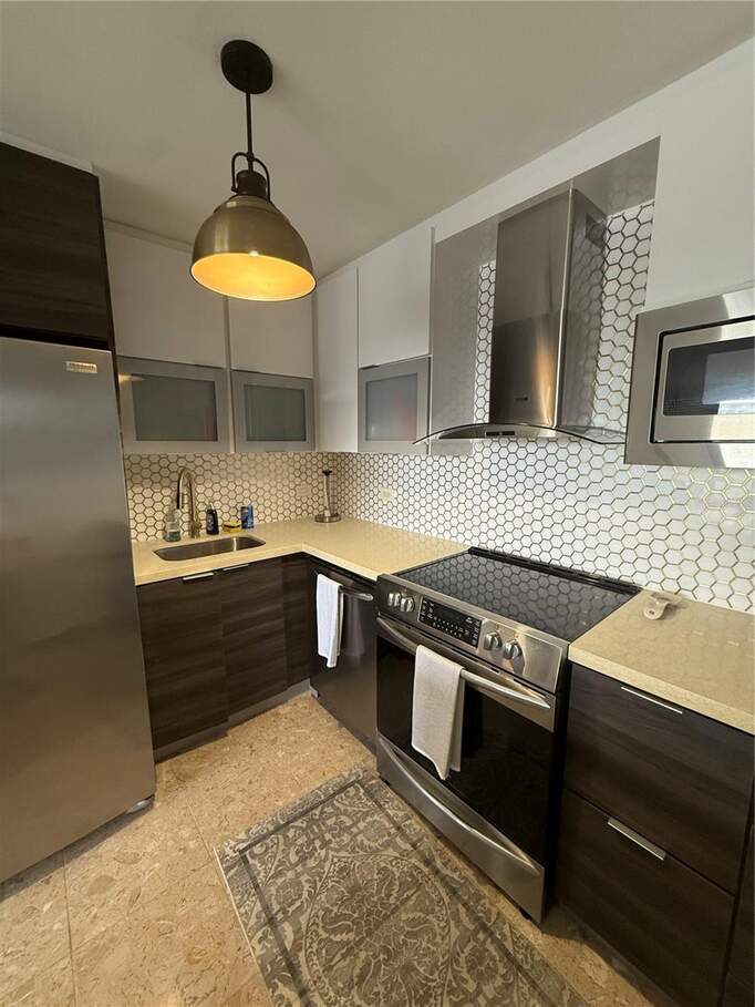3001 ave isla verde Plaza Del Mar Unit: 405