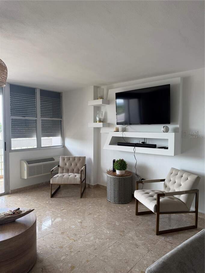 3001 ave isla verde Plaza Del Mar Unit: 405