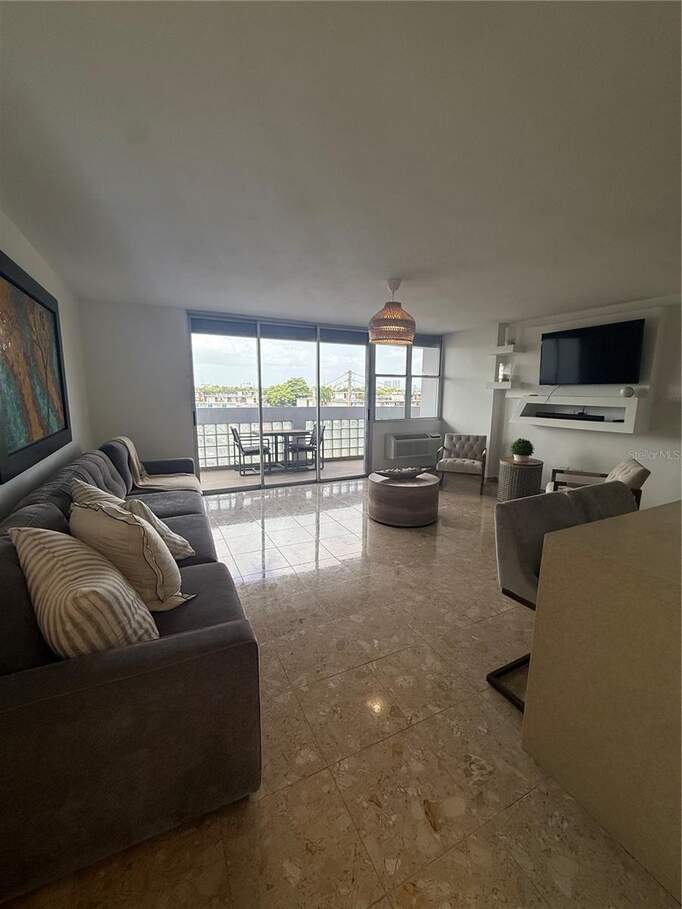 3001 ave isla verde Plaza Del Mar Unit: 405