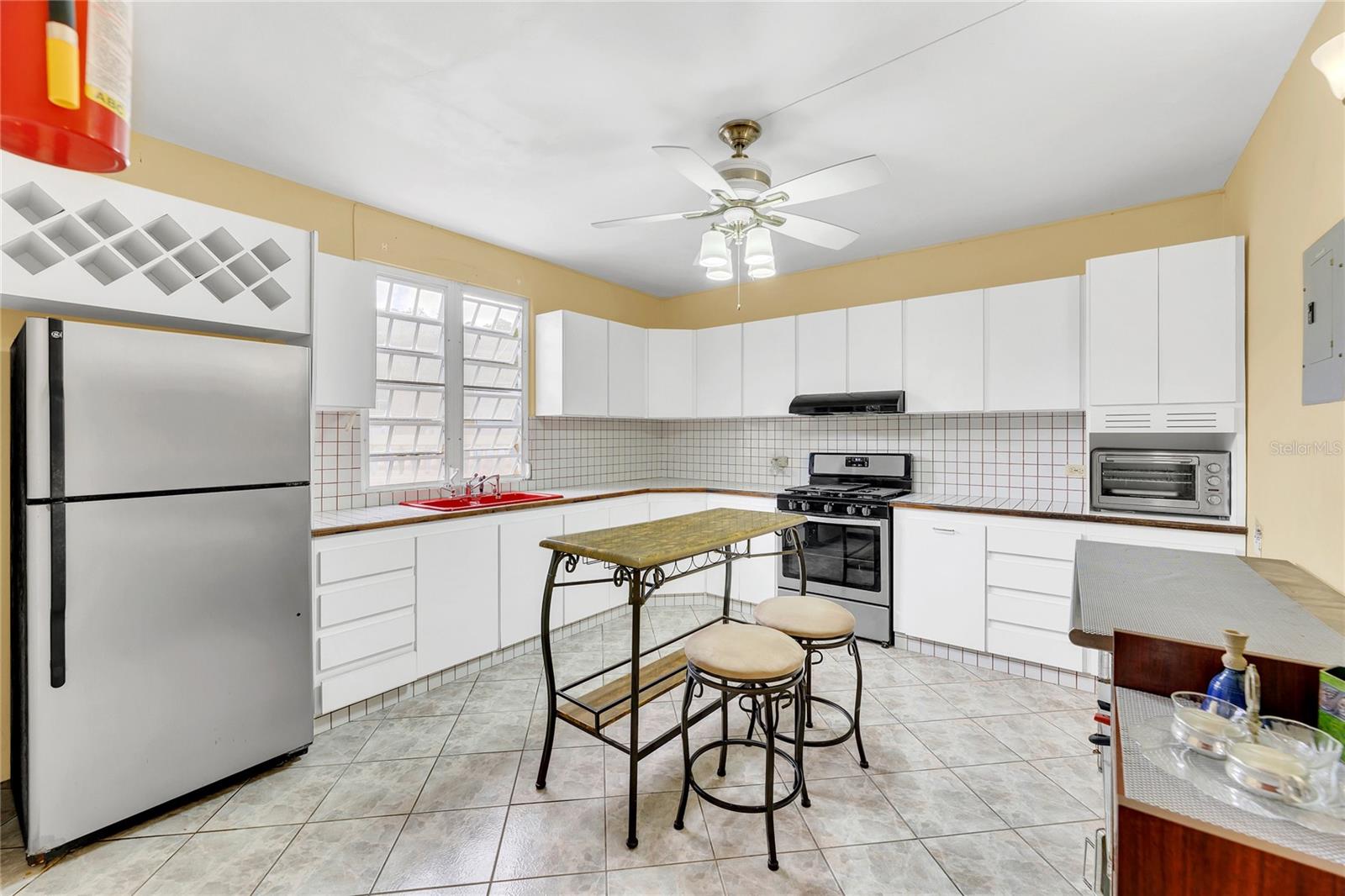 110 FREIRE CALLE RUBI