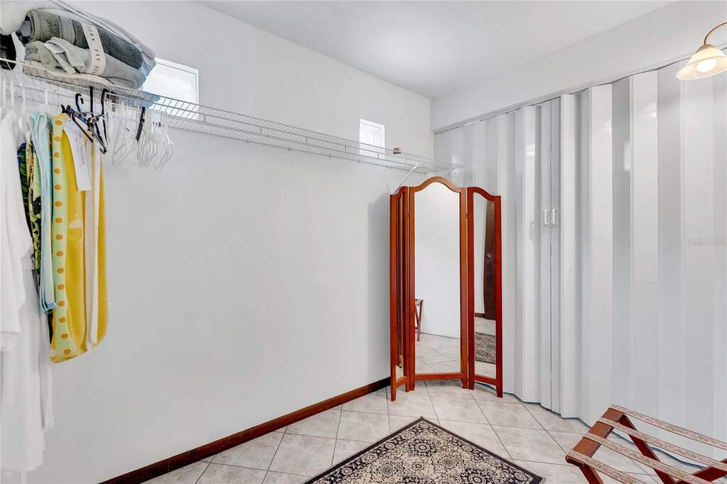 110 Freire Calle Rubi