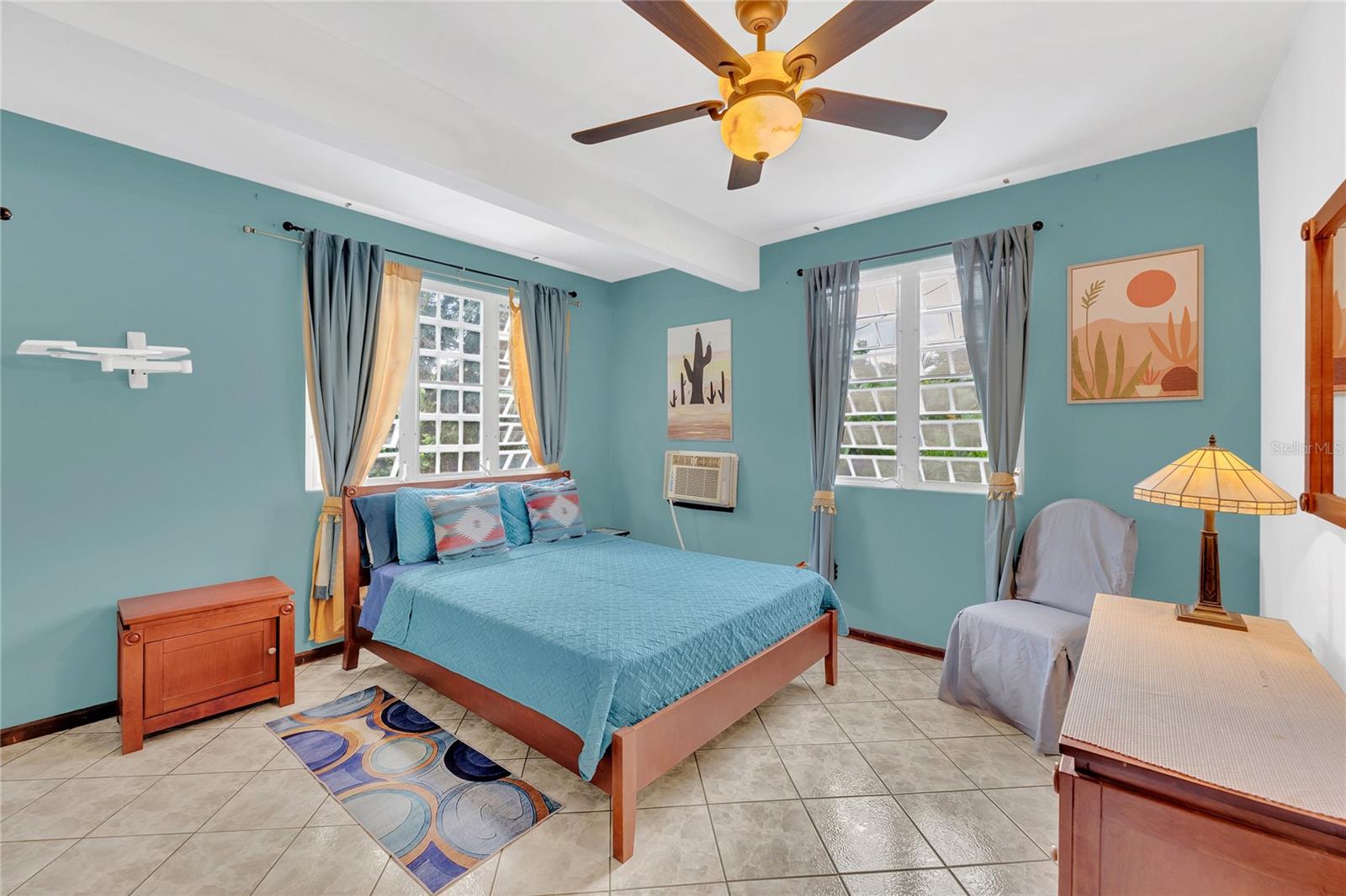 110 FREIRE CALLE RUBI