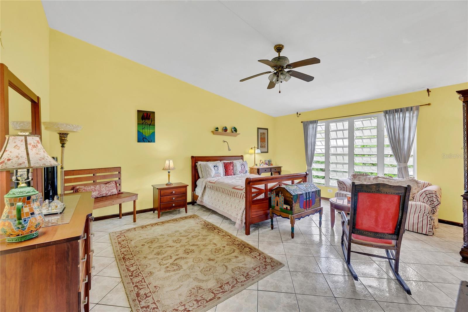 110 FREIRE CALLE RUBI