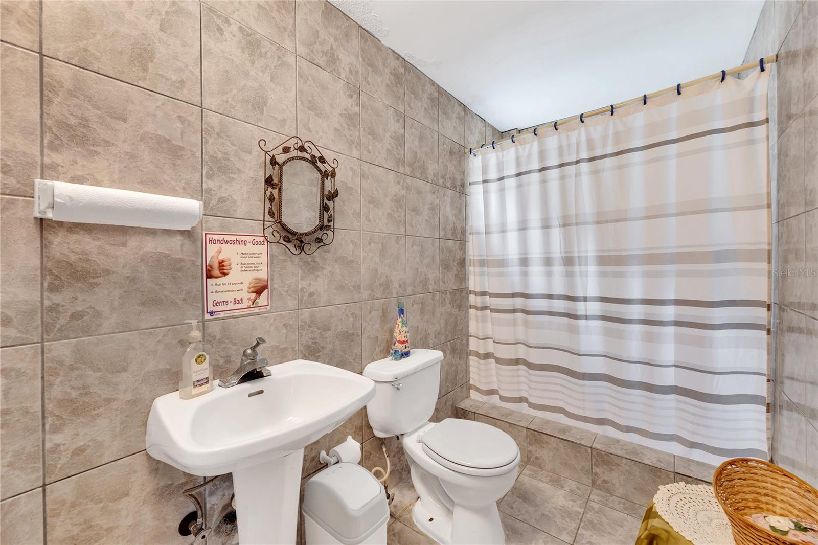 110 FREIRE CALLE RUBI