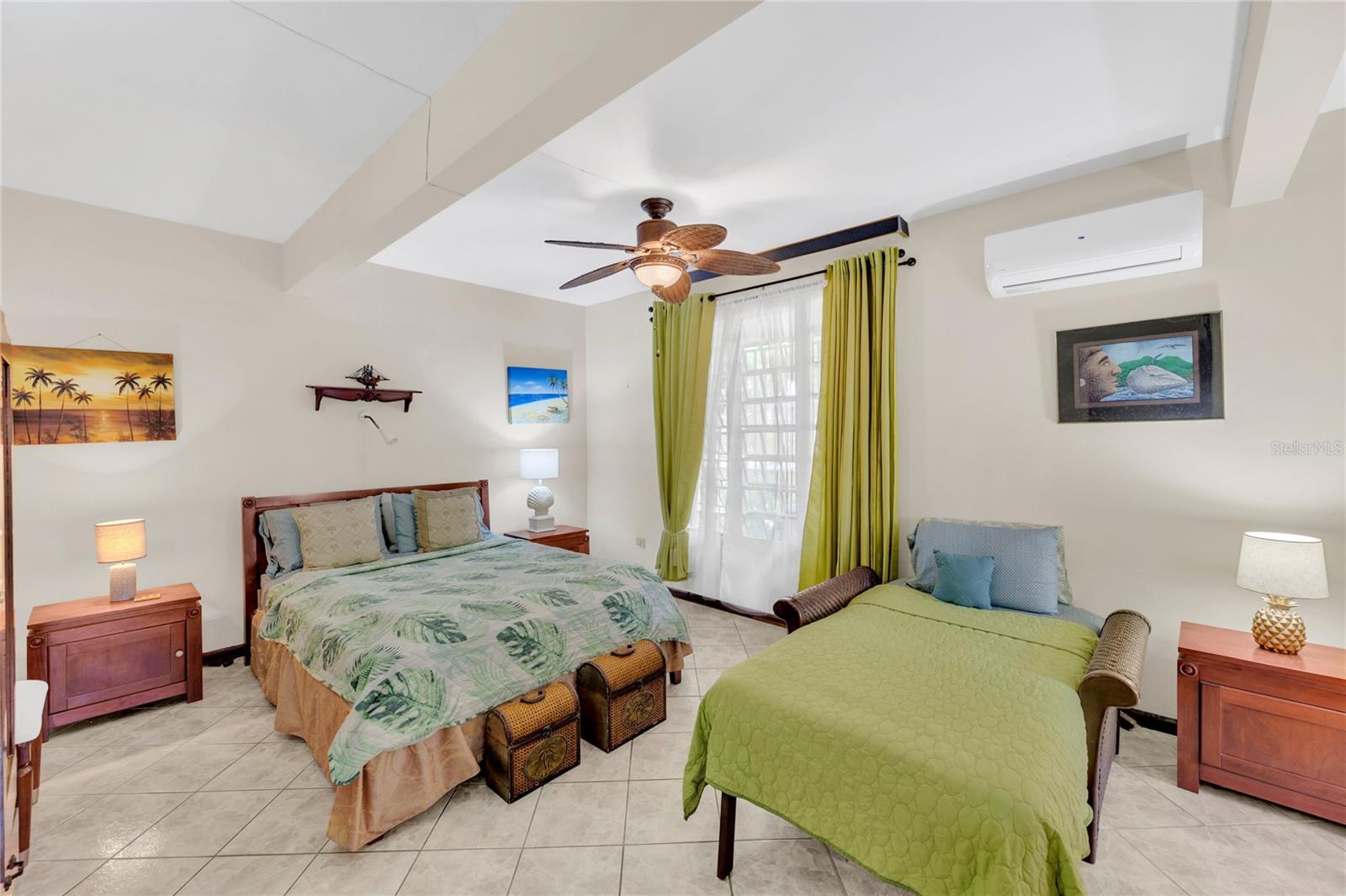 110 FREIRE CALLE RUBI