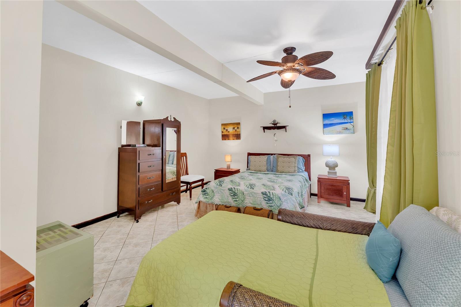 110 FREIRE CALLE RUBI