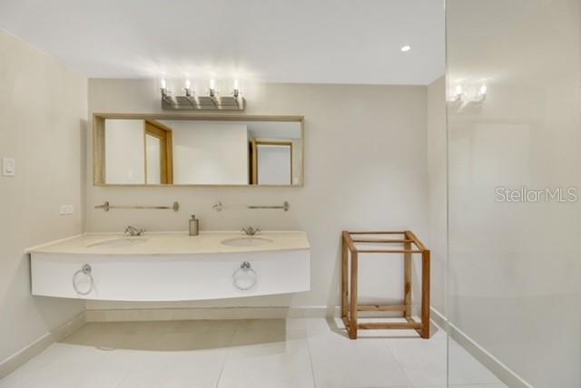 Calle SAN GERONIMO #123