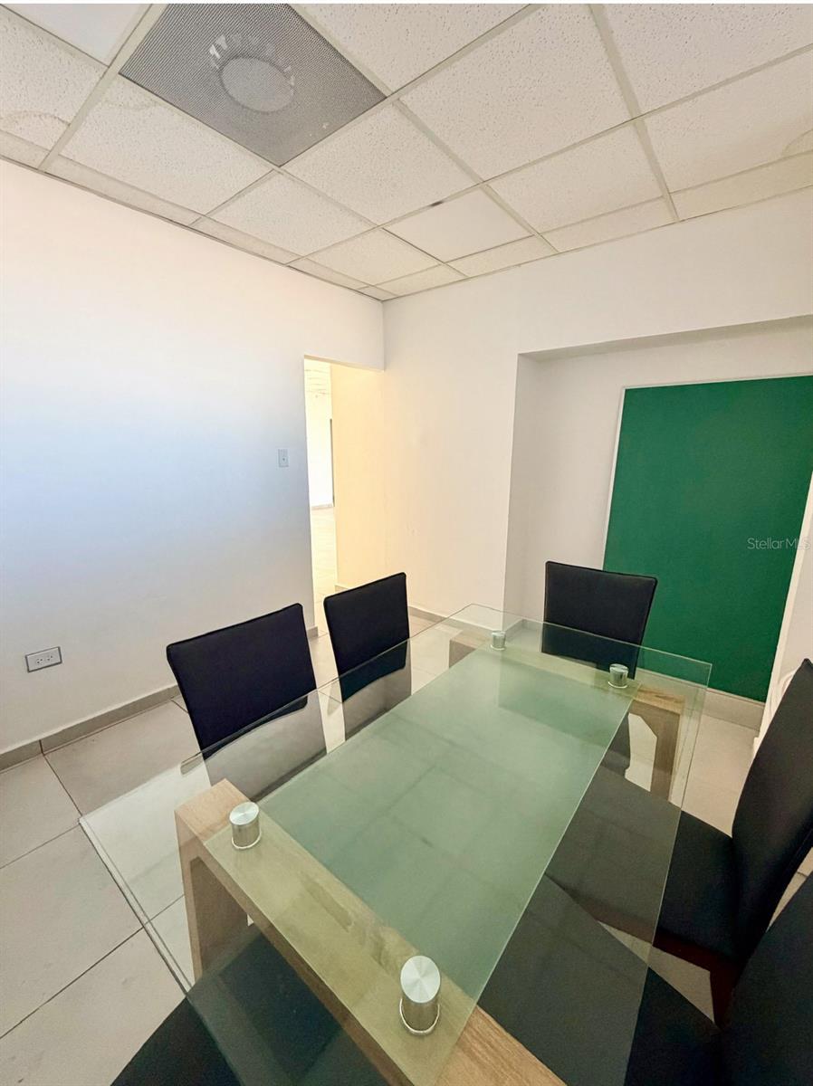 Edificio La Palma CALLE PERAL #1922