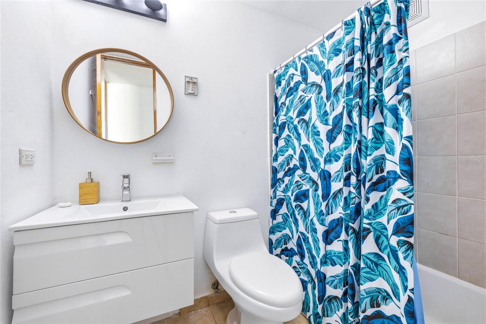 Haudimar Beach Apartments PH #G303