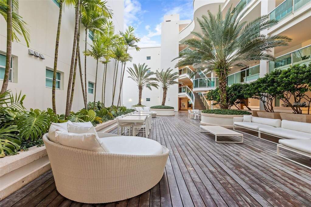 25 Munoz Rivera Ave Unit: 614