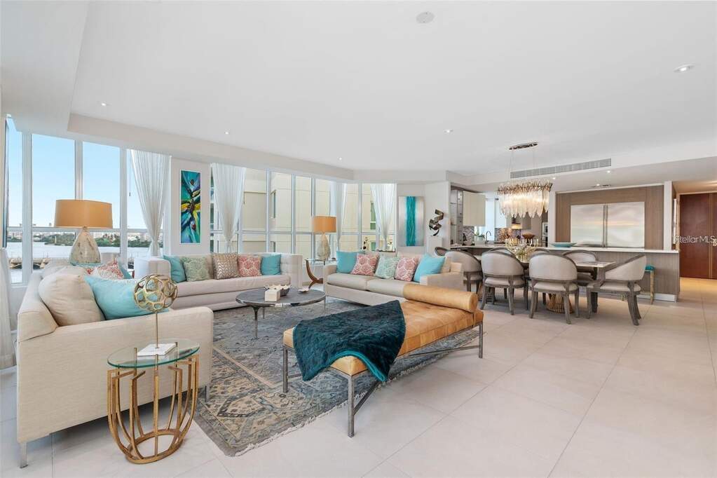 25 Munoz Rivera Ave Unit: 614