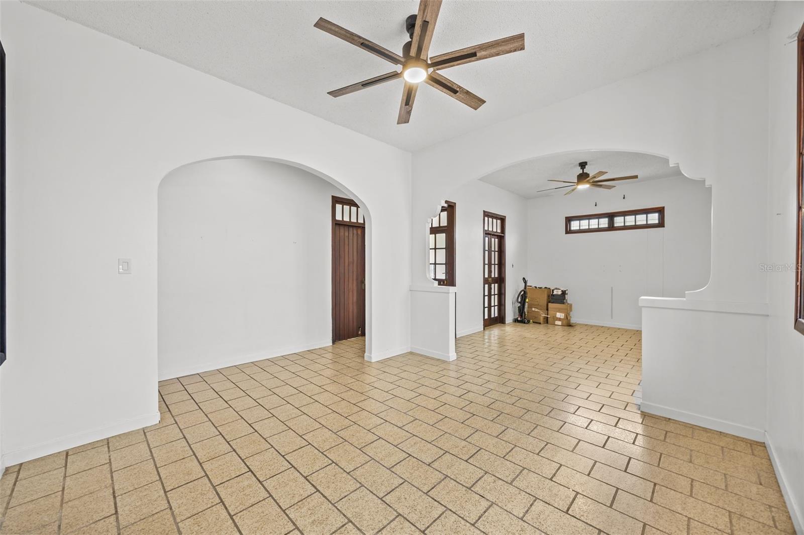 652 CALLE HERNANDEZ