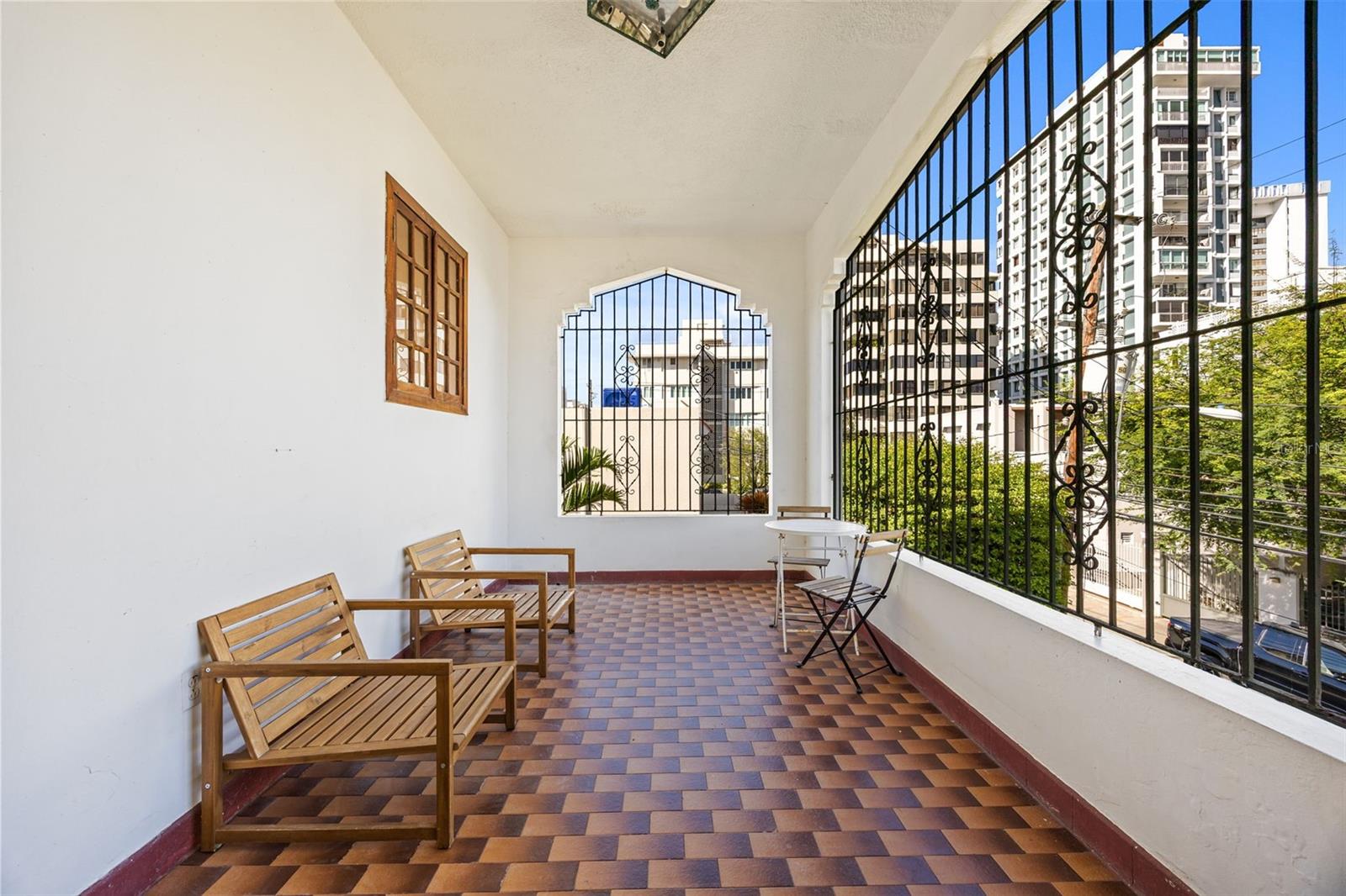652 CALLE HERNANDEZ