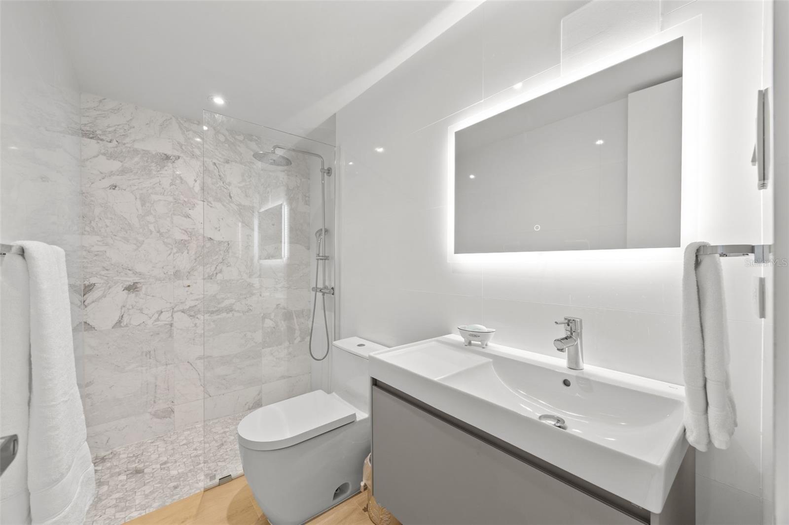 3307 AVE ISLA VERDE #PH