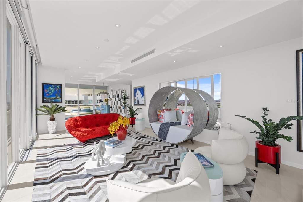 3307 Ave Isla Verde Unit: PH