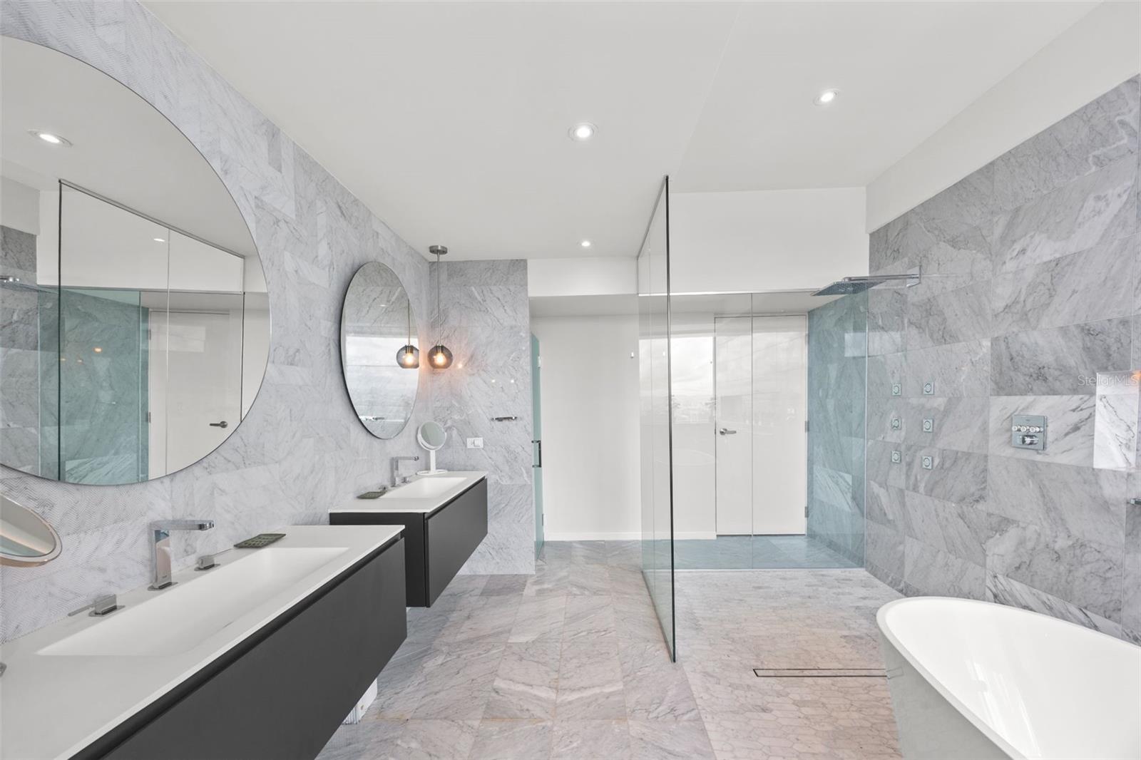 3307 AVE ISLA VERDE #PH